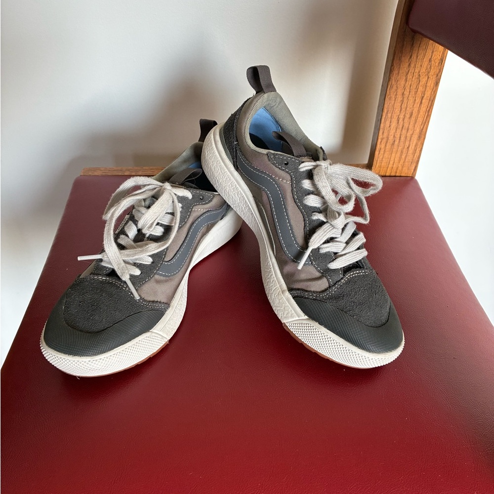 Vans UltraRange EXO SE w/Ultra Cush Insoles Sz8